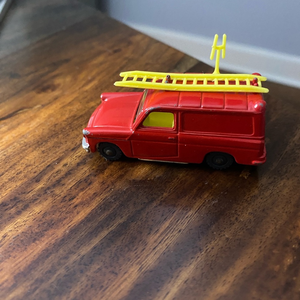 Excellent Condition Husky Ford Thames Van with Yellow Ladder Made In Britain